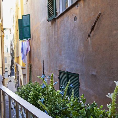 Wood And Stone Apartment In The Historical Center Génova Exterior foto